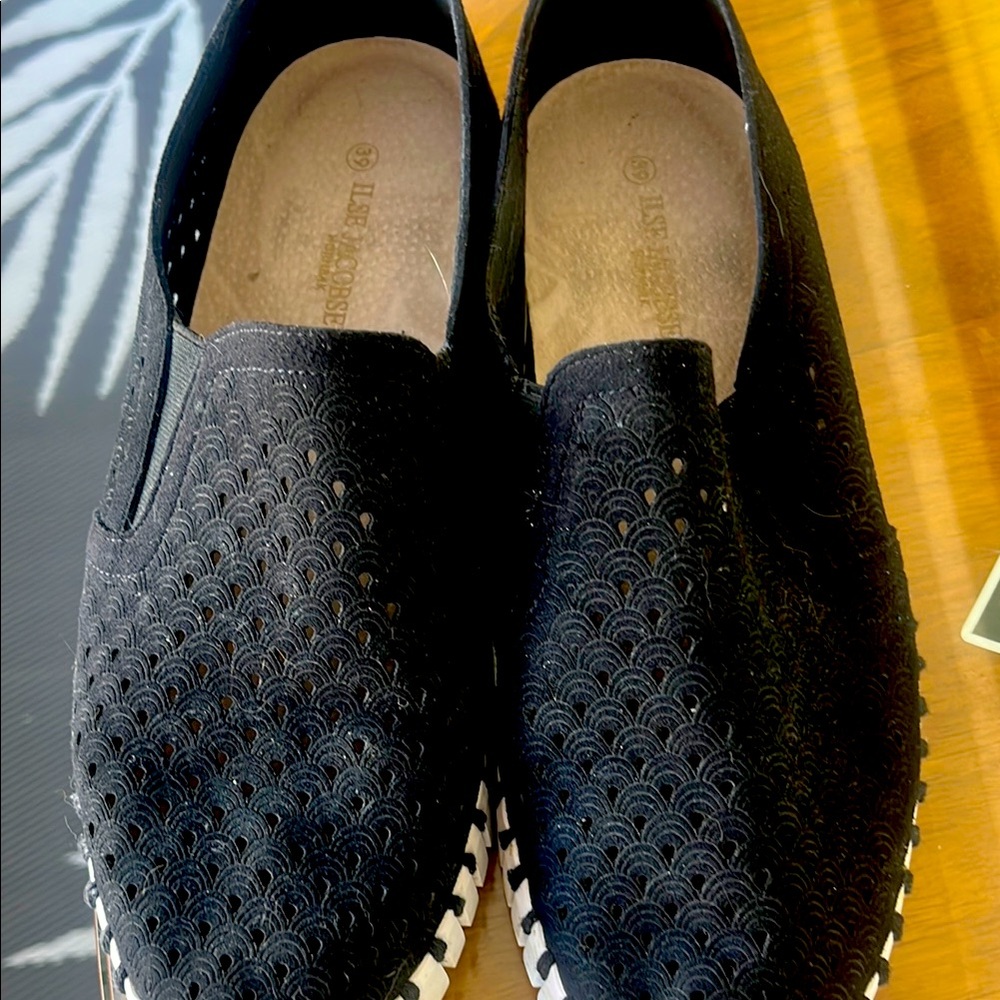 Ilse Jacobsen Black Textured Slip-On Loafers